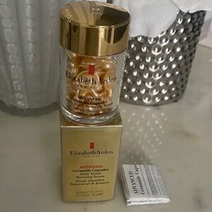Elizabeth Arden Advanced Gold Ceramide Capsules daily youth restoring serum